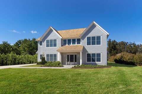 82 Halsey Lane, Bridgehampton, NY 11932