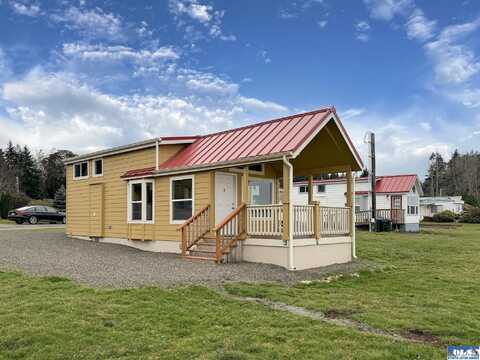 1323 McDonald St #7, Port Angeles, WA 98363