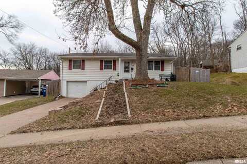 2634 WESTWOOD Place, Davenport, IA 52804