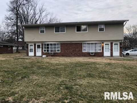 17 S LEONARD Street, Du Quoin, IL 62832