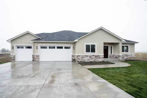 6479 Rd 3 NE, Moses Lake, WA 98837