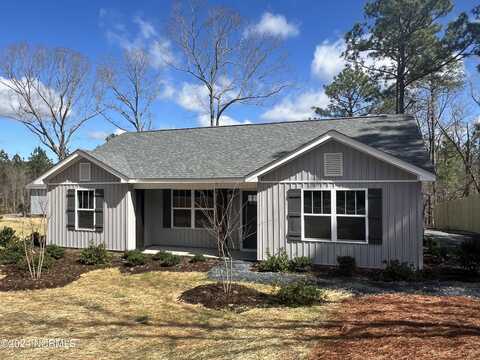 595 Mcneill Road, Southern Pines, NC 28387