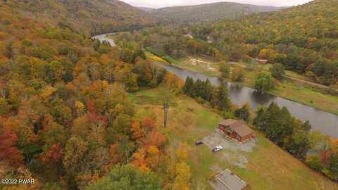 4382 River Road, Equinunk, PA 18417