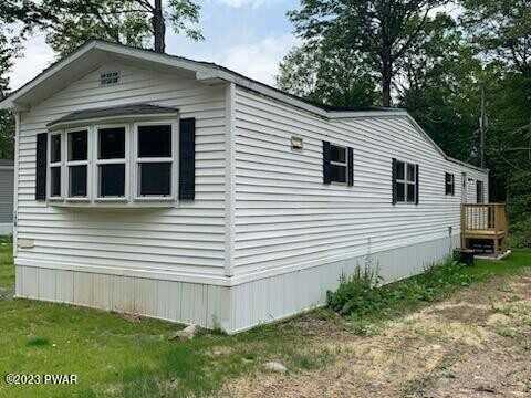 118 Middle Road, Greentown, PA 18426