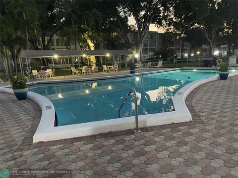 2999 NW 48th Ave, Lauderdale Lakes, FL 33313