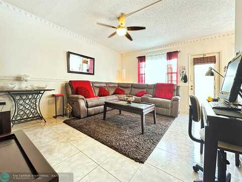 2032 Ventnor H, Deerfield Beach, FL 33442