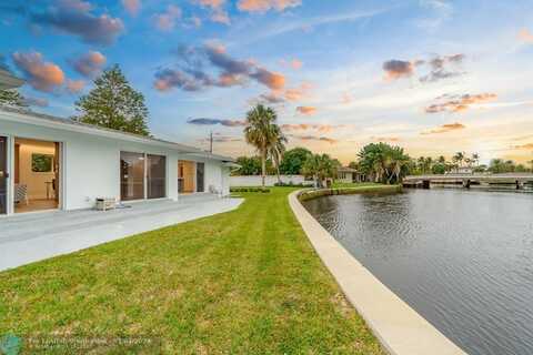 1617 NE 28th Dr, Wilton Manors, FL 33334