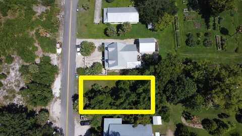 112 Dr Frederick S Humphries St, Apalachicola, FL 32320