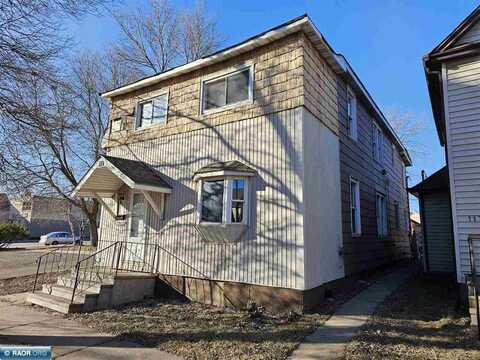 119 3rd St S, Virginia, MN 55792