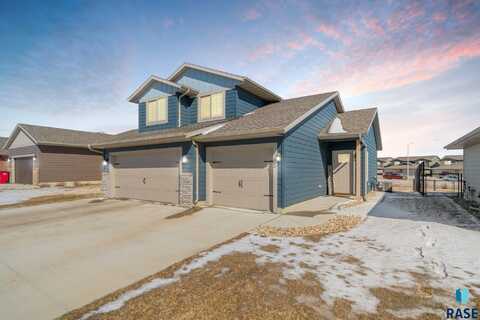 2316 S Creekview Ave, Sioux Falls, SD 57106