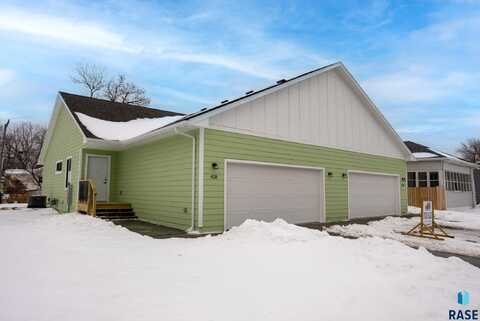 428 S Williams Ave, Sioux Falls, SD 57104