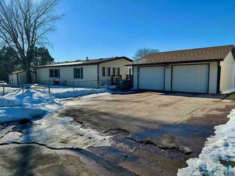 6019 W Flamingo Pl, Sioux Falls, SD 57107