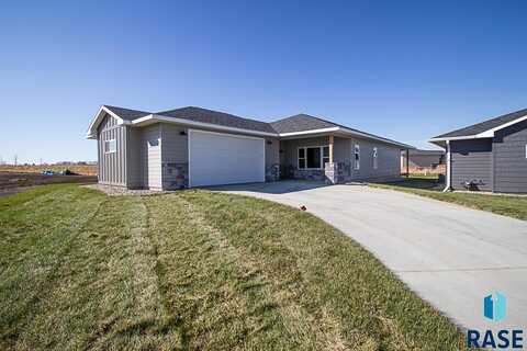 905 Tortuga Ave, Hartford, SD 57033