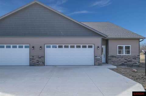 611 Northwood Place, Janesville, MN 56048