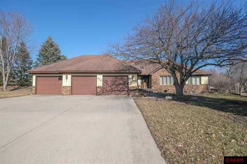 417 Ptarmigan Court, Waseca, MN 56093