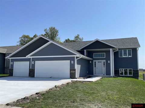 2001 Bluestem Drive, Mankato, MN 56001