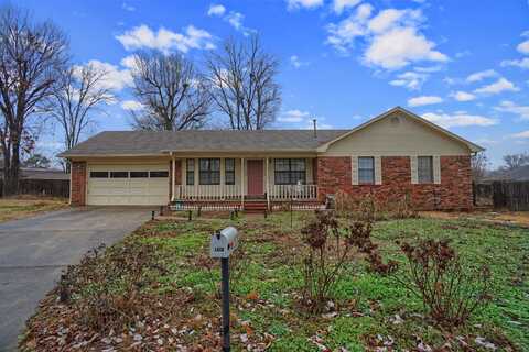 1102 Resimont Cove, Russellville, AR 72801