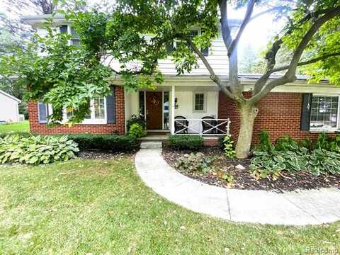 1707 FOX RIVER Drive, Bloomfield Hills, MI 48304