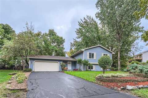 10135 48th Place N, Plymouth, MN 55442