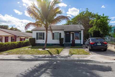 832 Mcintosh Street, West Palm Beach, FL 33405