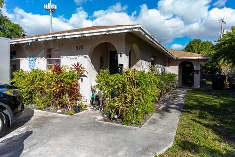 525 Pilgrim Road, West Palm Beach, FL 33405