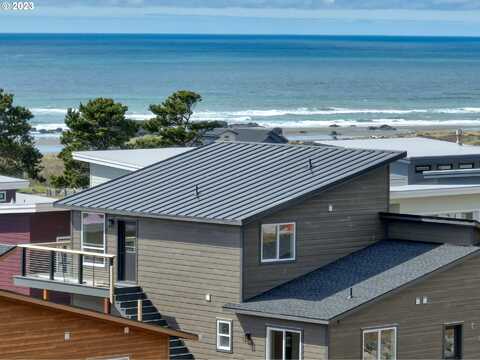 30403 SAWYER WAY, Gold Beach, OR 97444