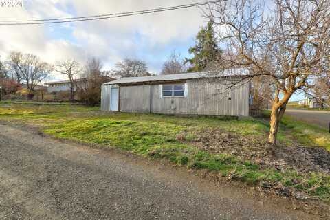 301 2nd ST, Moro, OR 97039