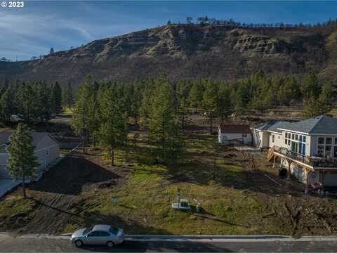 2428 W 14th ST, The Dalles, OR 97058