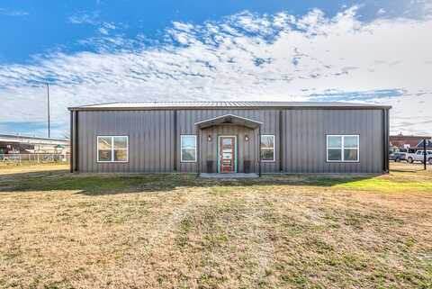 821 Jackson Ave, Sterling City, TX 76951