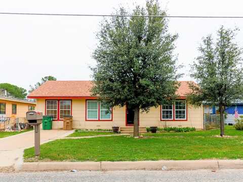 3225 Webster St, San Angelo, TX 76901