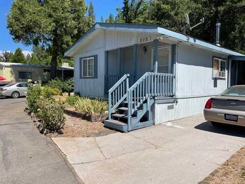 202 Riverwood Ct, Dunsmuir, CA 96025