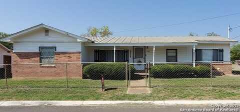 1402 Saltillo, Cotulla, TX 78014