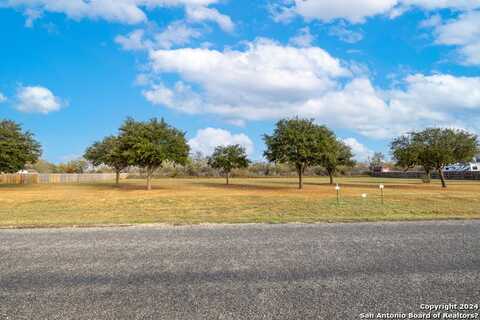 141 W Short Meadow Dr, Lytle, TX 78052