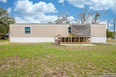 390 RIO LUNA, Bandera, TX 78003