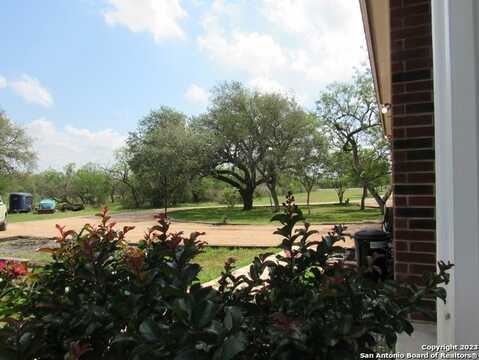 263 COUNTY ROAD 4643, Hondo, TX 78861