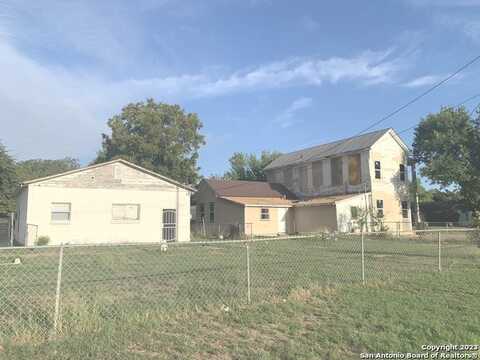 515 E French St, Cuero, TX 77954