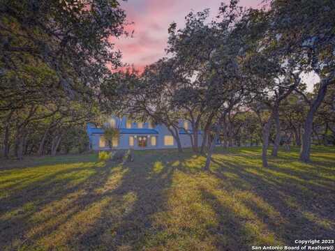 10624 PARRIGIN RD, Helotes, TX 78023