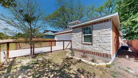 632 South Polk Street, Giddings, TX 78942