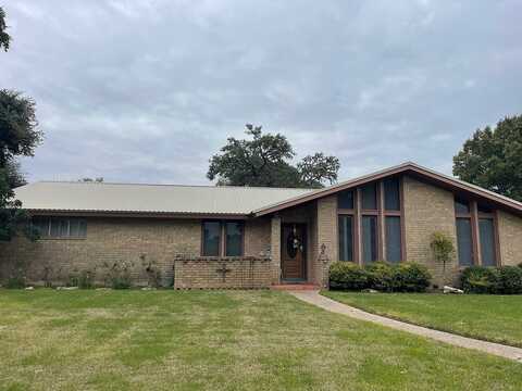 713 North Sarah Jo Street, La Grange, TX 78945