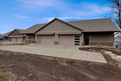 35 Sienna Hills Circle, Mount Horeb, WI 53572