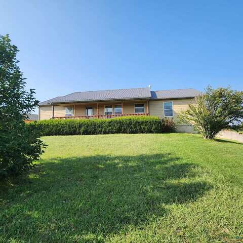 10805 E 7, Clinton, MO 64735