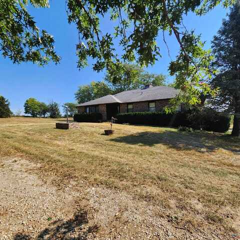 425 SE 1000th, Leeton, MO 64761