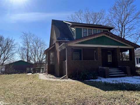 2206 8Th Avenue E, University Park, IA 52595