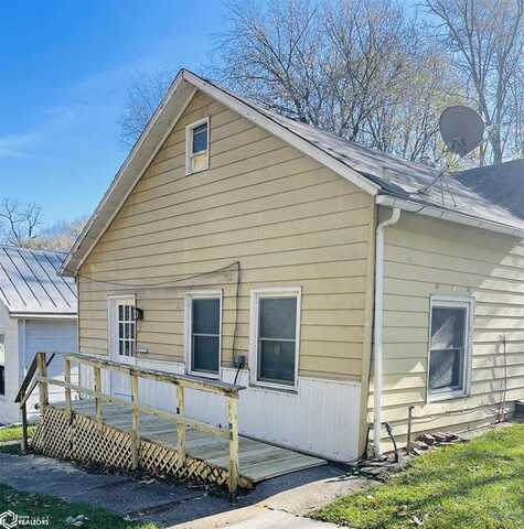 323 Locust Street, Burlington, IA 52601