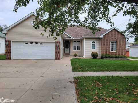 116 W Pleasant Valley Street, Sigourney, IA 52591