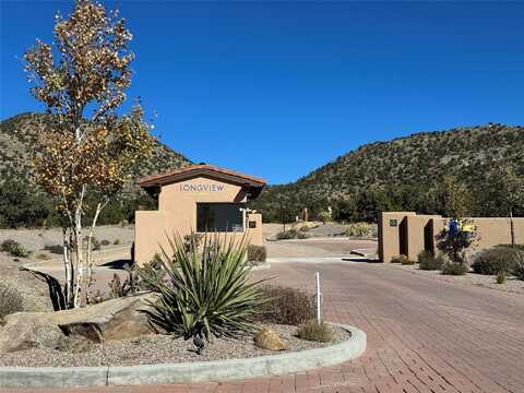 25 W Longview, Santa Fe, NM 87505