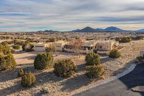 34 Calle Capulin, Santa Fe, NM 87507