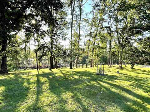 7733 Dr Kennedy Dr, Florence, AL 35634