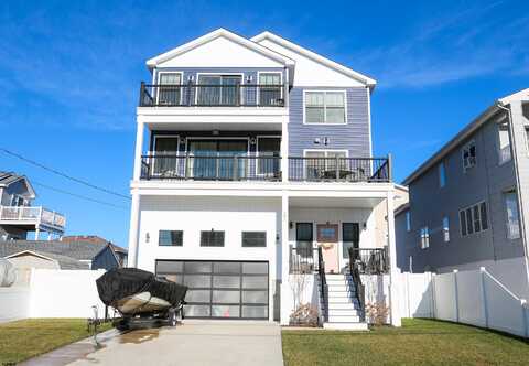 201 N 4th Street, Brigantine, NJ 08203