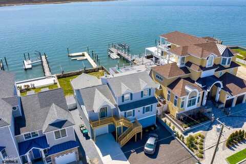 706 W Shore Dr, Brigantine, NJ 08203